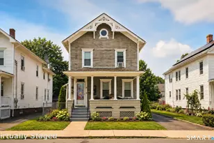 8 Chestnut St, Windsor Locks, CT 06096 - Photo 1