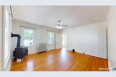 8 Chestnut Street, Windsor Locks, CT 06096 - Photo 13