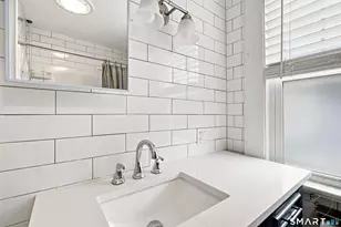 34 Harlem Ave, Bridgeport, CT 06606 - Photo 17