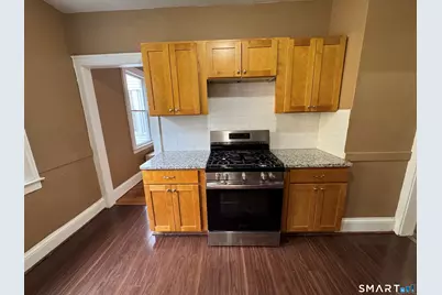 94-96 Thomaston Street, Hartford, CT 06112 - Photo 5