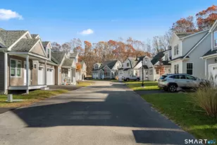 9 Ivy Hl Rd, Waterford, CT 06385 - Photo 1