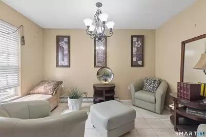 32 Fairfield Lane, Bloomfield, CT 06002 - Photo 3