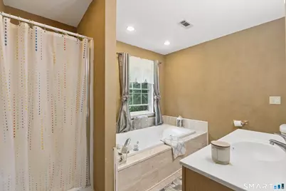 32 Fairfield Lane, Bloomfield, CT 06002 - Photo 15