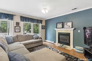 32 Fairfield Ln, Bloomfield, CT 06002 - Photo 13
