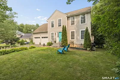 32 Fairfield Lane, Bloomfield, CT 06002 - Photo 1