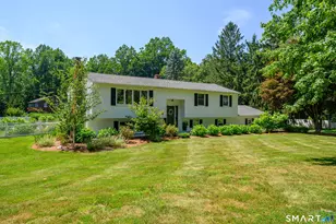 1 Brookwood Dr, Newtown, CT 06470 - Photo 3