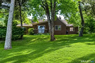 383 Sequoia Ln, Stratford, CT 06614 - Photo 3