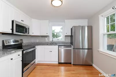 33 Clearview Avenue, East Haven, CT 06512 - Photo 5