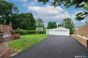 33 Clearview Ave, East Haven, CT 06512 - Photo 25