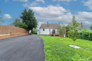 33 Clearview Ave, East Haven, CT 06512 - Photo 27