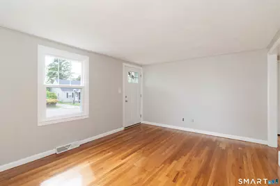 33 Clearview Avenue, East Haven, CT 06512 - Photo 11