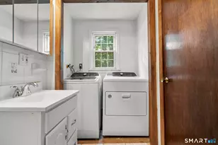 14 Briar Ln, Bloomfield, CT 06002 - Photo 21