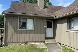 212 Agawam Dr, Stratford, CT 06614 - Photo 1