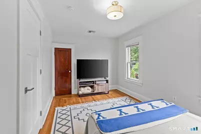 653 Forest Road, West Haven, CT 06516 - Photo 19