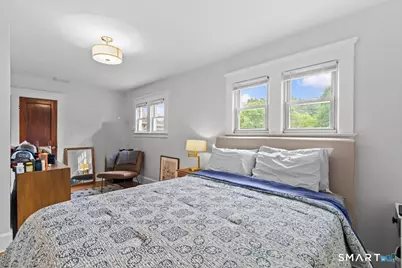 653 Forest Road, West Haven, CT 06516 - Photo 17