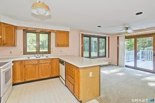 80 W View Dr, East Windsor, CT 06016 - Photo 13