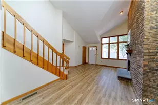 33 Ivy Ln, South Windsor, CT 06074 - Photo 9