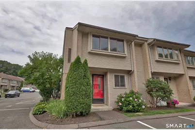 827 Oronoke Road #4-1, Waterbury, CT 06708 - Photo 1