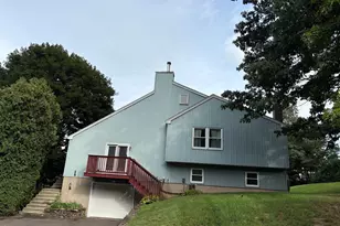 9 Valleyview Dr, Hamden, CT 06518 - Photo 3