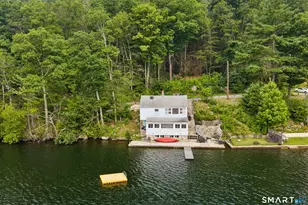 812 W Wakefield Blvd, Winchester, CT 06098 - Photo 1