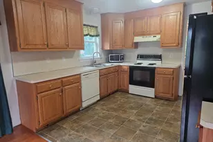 15 Elizabeth Dr, Stonington, CT 06379 - Photo 5