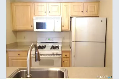1220 Whitney Avenue #2D, Hamden, CT 06517 - Photo 5
