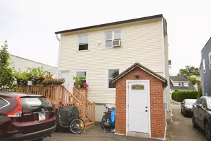 70 Lincoln Ave, Stamford, CT 06902 - Photo 33