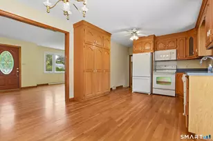 19 Palmer Rd, North Haven, CT 06473 - Photo 9