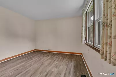 84 Fairlawn Avenue, Waterbury, CT 06705 - Photo 17