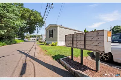 21 Western Sands Bridge, Wallingford, CT 06492 - Photo 5
