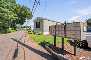 21 Western Sands Bridge, Wallingford, CT 06492 - Photo 5