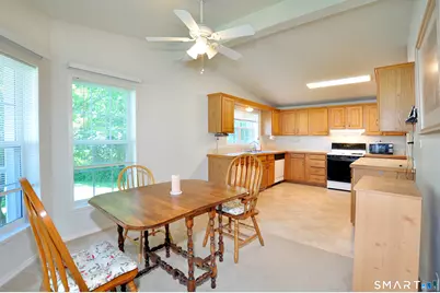 13 Laurel Circle, East Windsor, CT 06088 - Photo 7