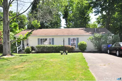 13 Laurel Circle, East Windsor, CT 06088 - Photo 1