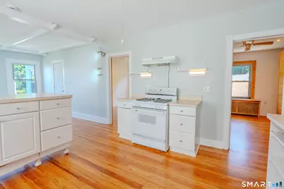 53-55 Davis Avenue #B, Bridgeport, CT 06605 - Photo 3