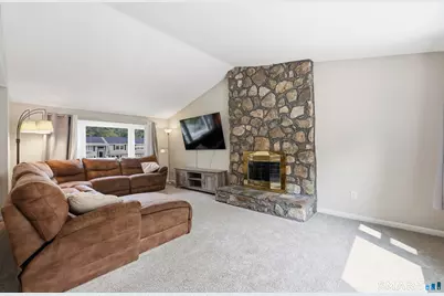 95 Yorktown Road, Southington, CT 06489 - Photo 7