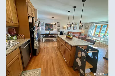 30 Pine River Road, North Haven, CT 06473 - Photo 5
