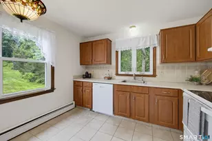 126 Baxter St, Tolland, CT 06084 - Photo 5