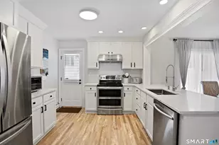 98 Youngstown Rd, Fairfield, CT 06824 - Photo 7