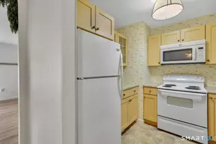 285 Queen St, Southington, CT 06489 - Photo 7