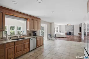 35 Forest Hills Dr, Farmington, CT 06032 - Photo 13