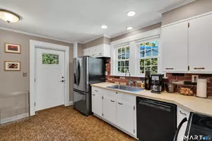 490 Lincoln St, New Britain, CT 06052 - Photo 7