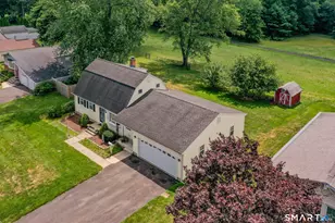 42 Sadler St, Windsor Locks, CT 06096 - Photo 25