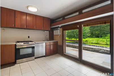 192 Cross Ridge Road, New Canaan, CT 06840 - Photo 23