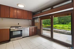 192 Cross Ridge Rd, New Canaan, CT 06840 - Photo 23