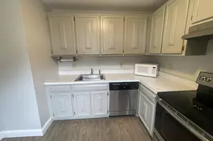 G3 Bradley Circle Circle, Enfield, CT 06082 - Photo 5