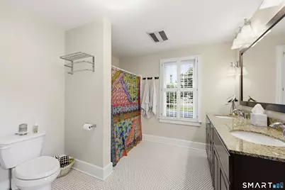 124 Main Street, East Hampton, CT 06424 - Photo 17