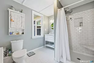 124 Main St, East Hampton, CT 06424 - Photo 35