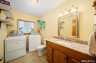 231 Crestwood Dr, Naugatuck, CT 06770 - Photo 17