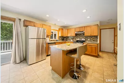 231 Crestwood Drive, Naugatuck, CT 06770 - Photo 7