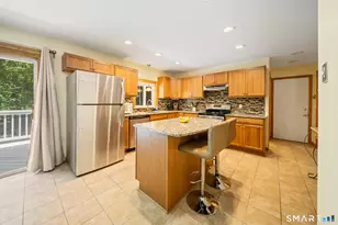 231 Crestwood Dr, Naugatuck, CT 06770 - Photo 7